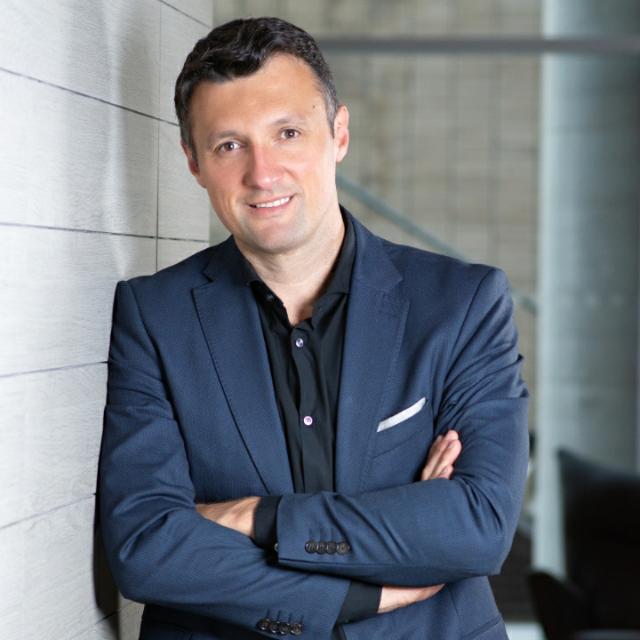 Pablo Riccheri - Advisor de HiveYoung