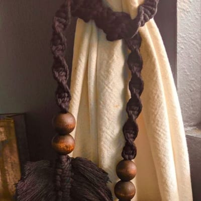 Macrame Leaf Curtain Tieback – Handmade Boho Curtain Holder