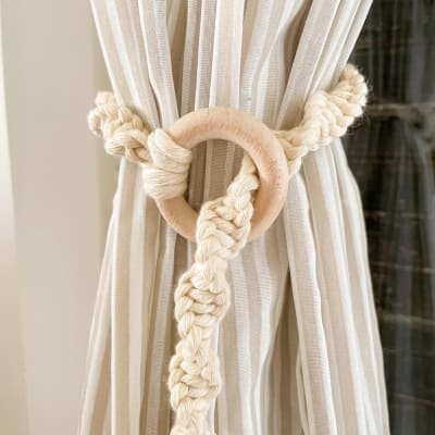 Macrame Curtain Tieback with Tassels & Wooden Beads – Boho Decor