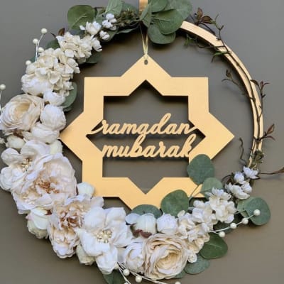 Floral Crescent Moon Ramadan Wreath