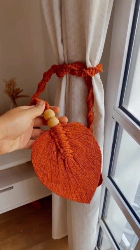 Macrame Leaf Curtain Tieback – Handmade Boho Curtain Holder