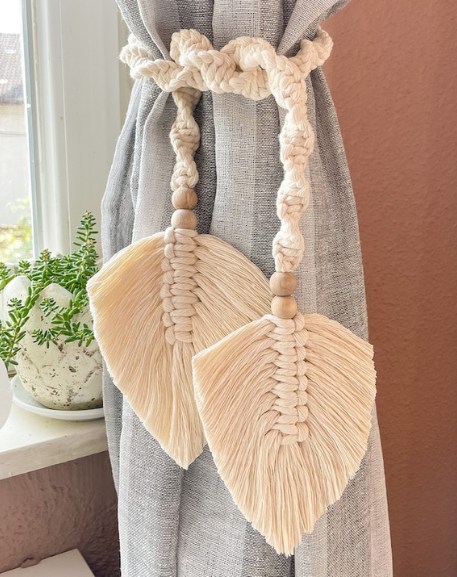 Macrame Leaf Curtain Tieback – Handmade Boho Curtain Holder