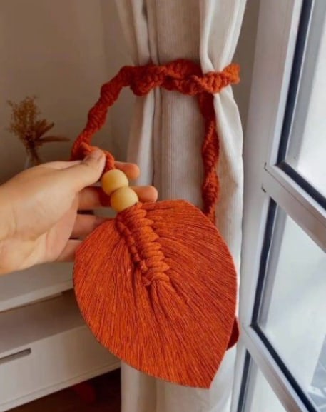 Macrame Leaf Curtain Tieback – Handmade Boho Curtain Holder