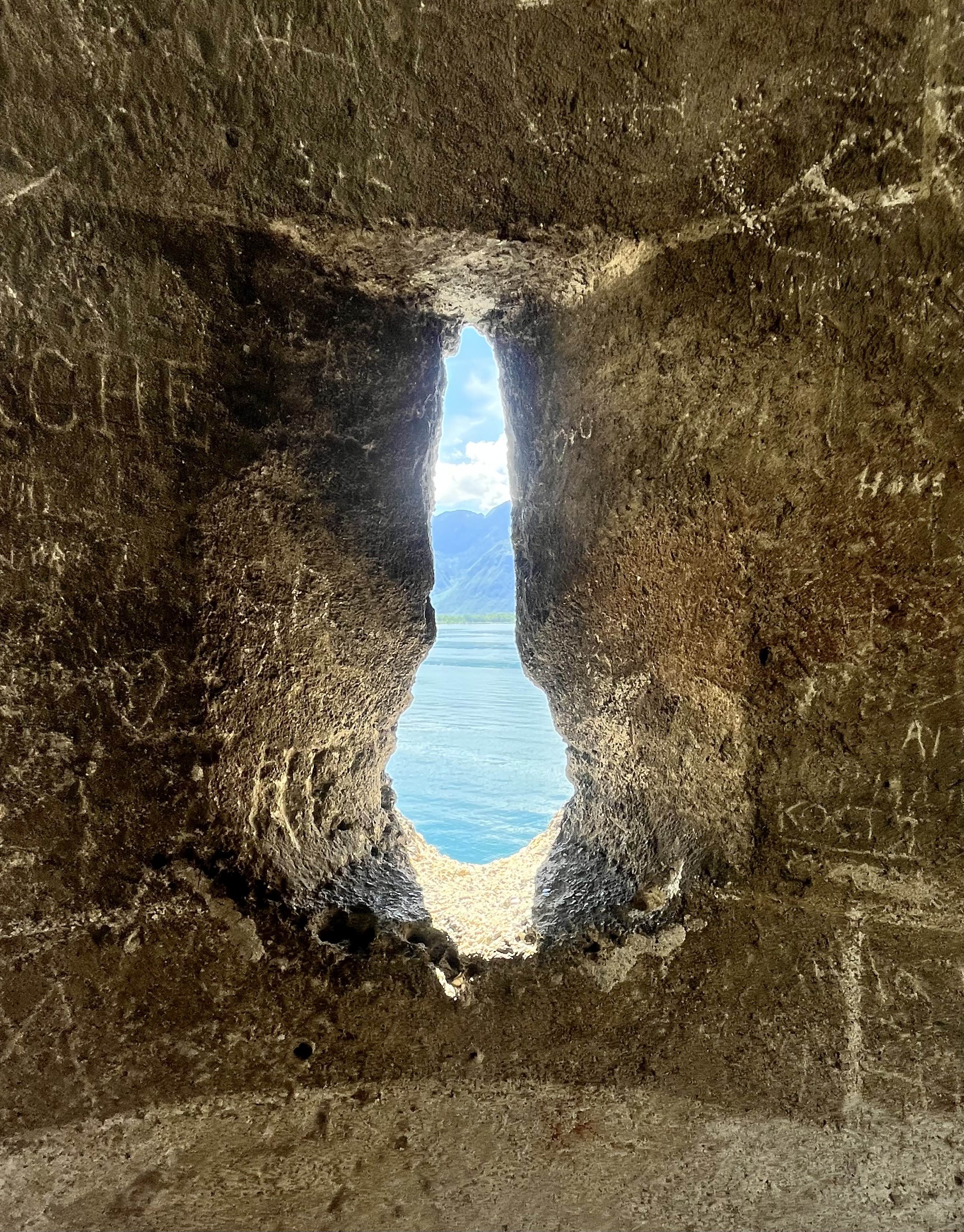 An eyehole in a castle in Montreux 