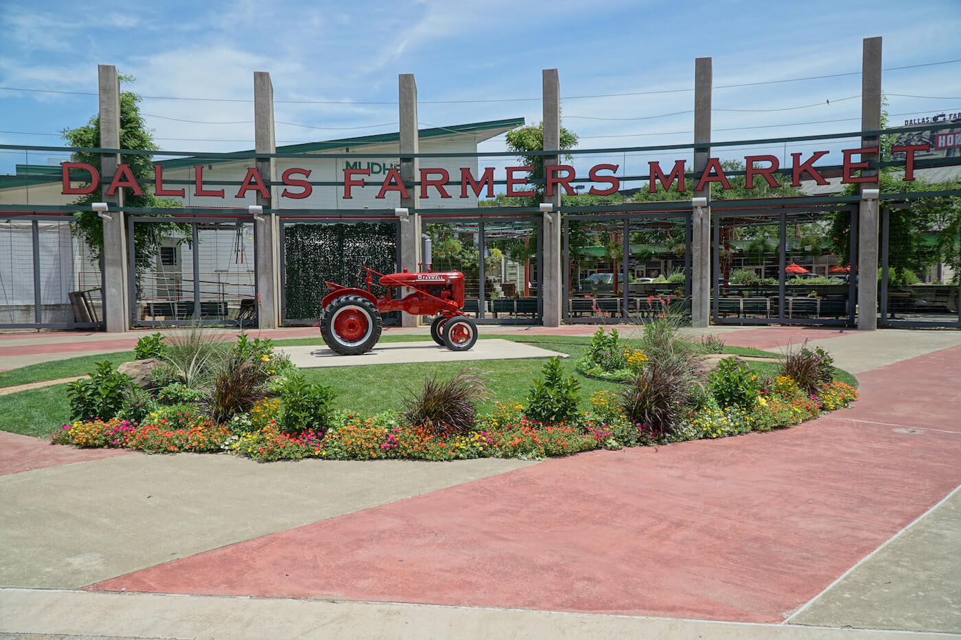 Dallas Farmers Market building exterior