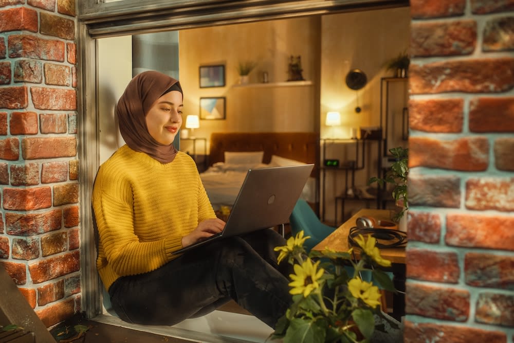 lack of privacy in an efficiency apartment