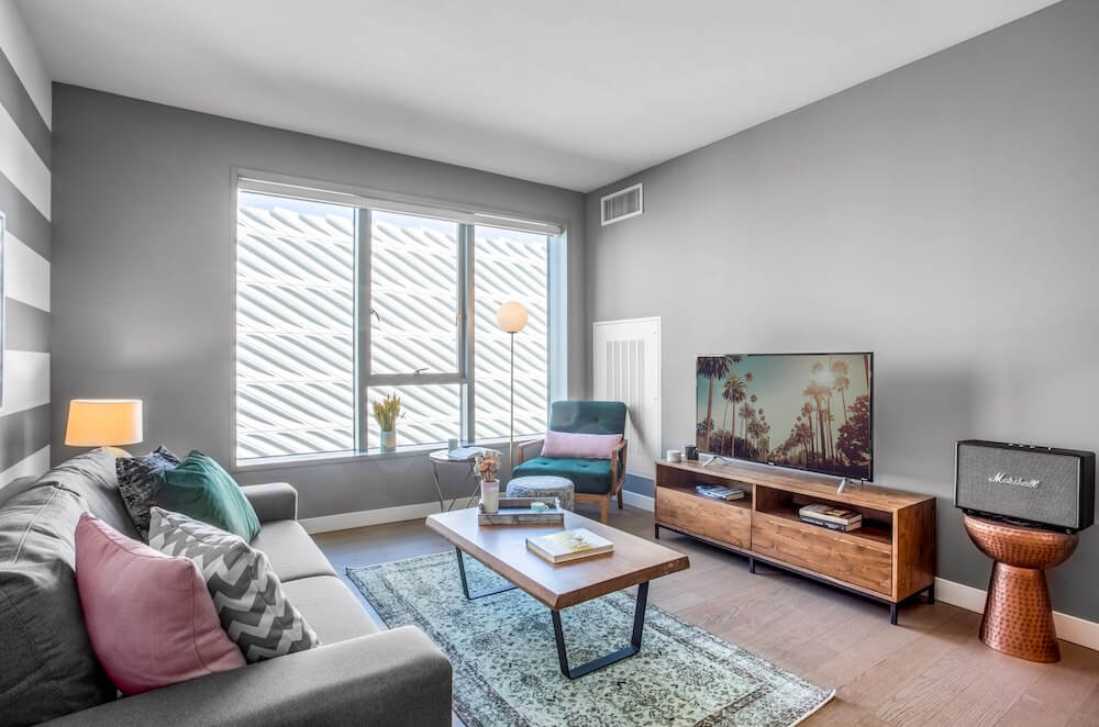 a blueground apartment in la