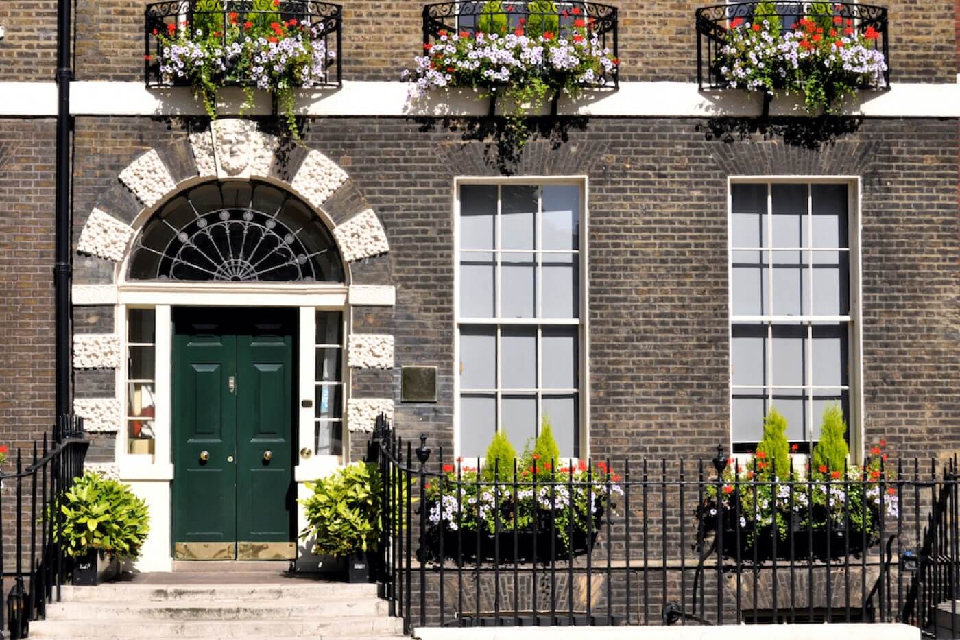 a facade london apartment building