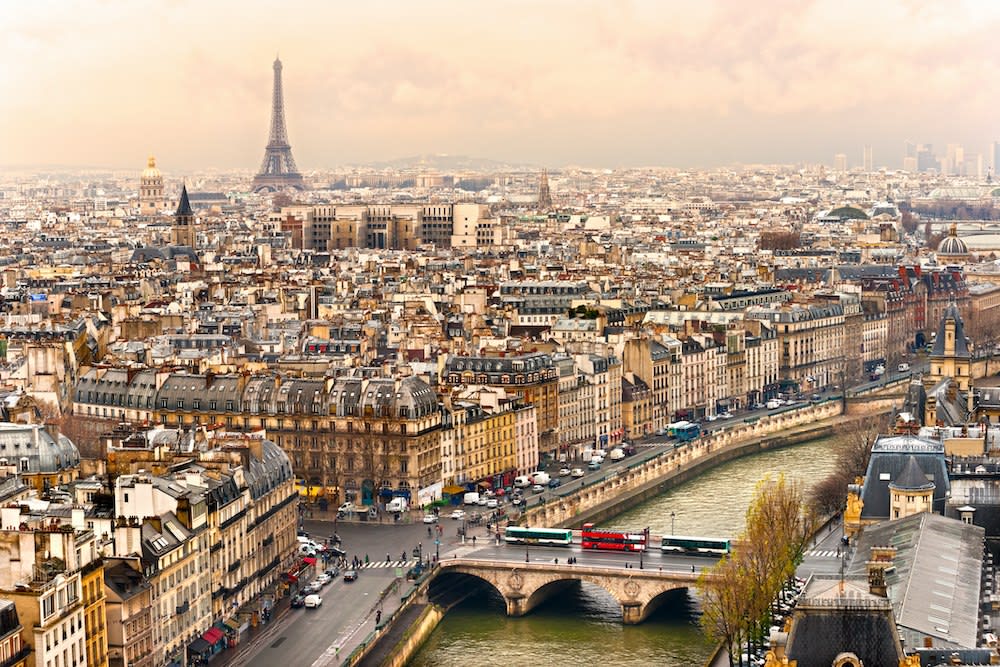 Paris skyline