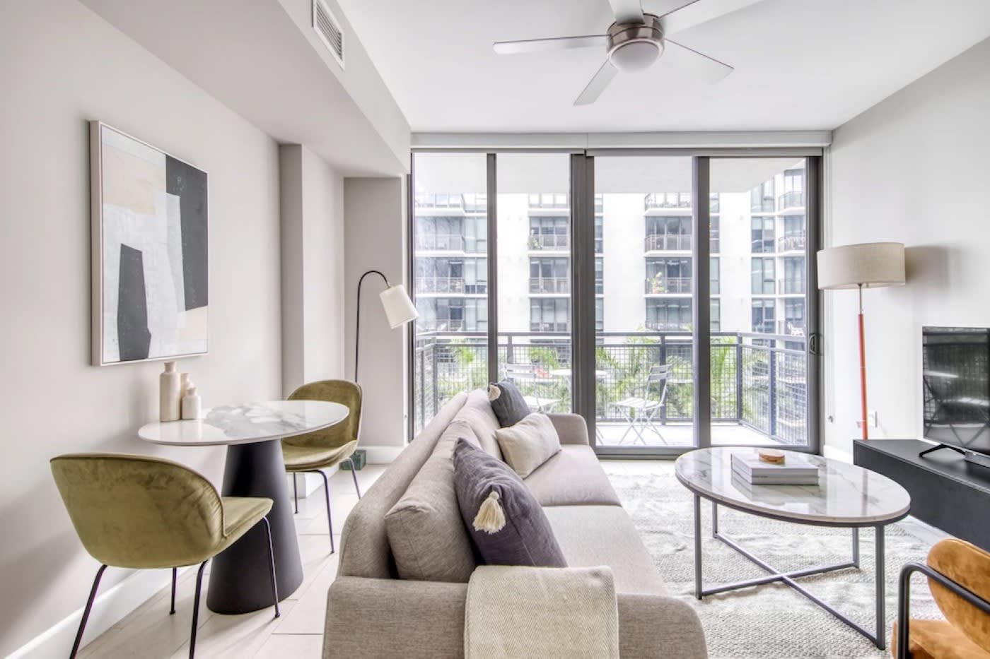 a pet friendly apartment in miami
