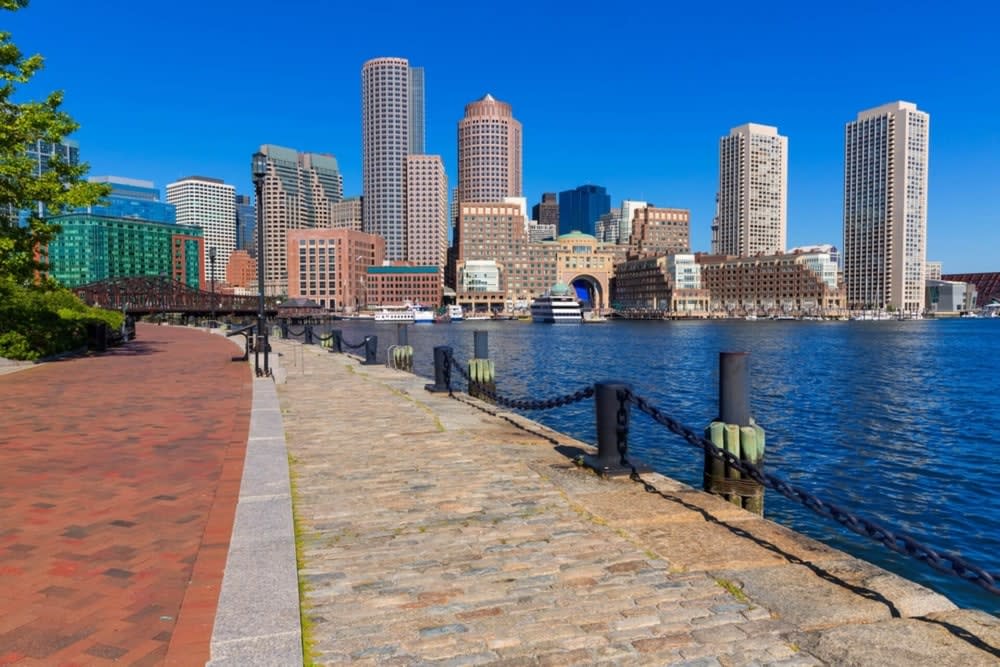 Charles River with the skyline of buildings in the background in Boston