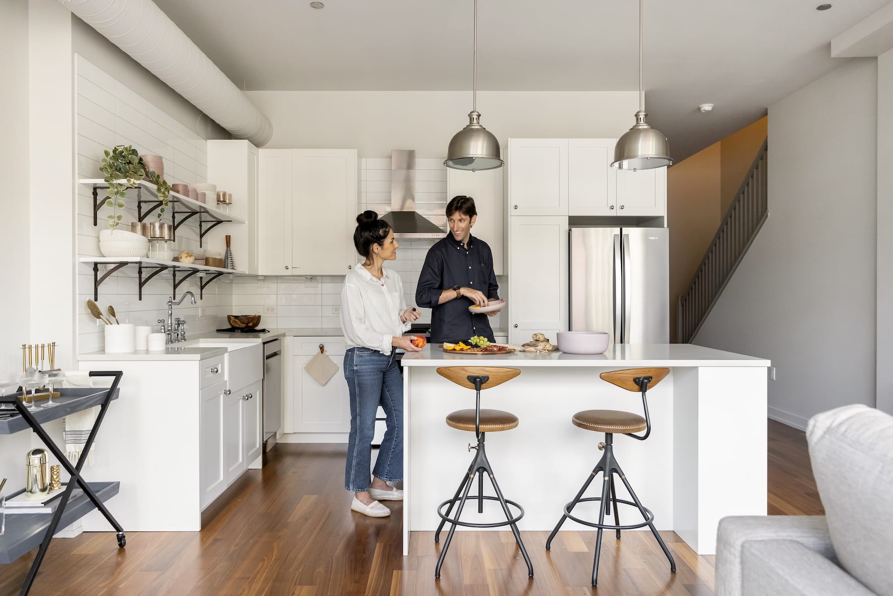 guests staying at Blueground apartment in Chicago
