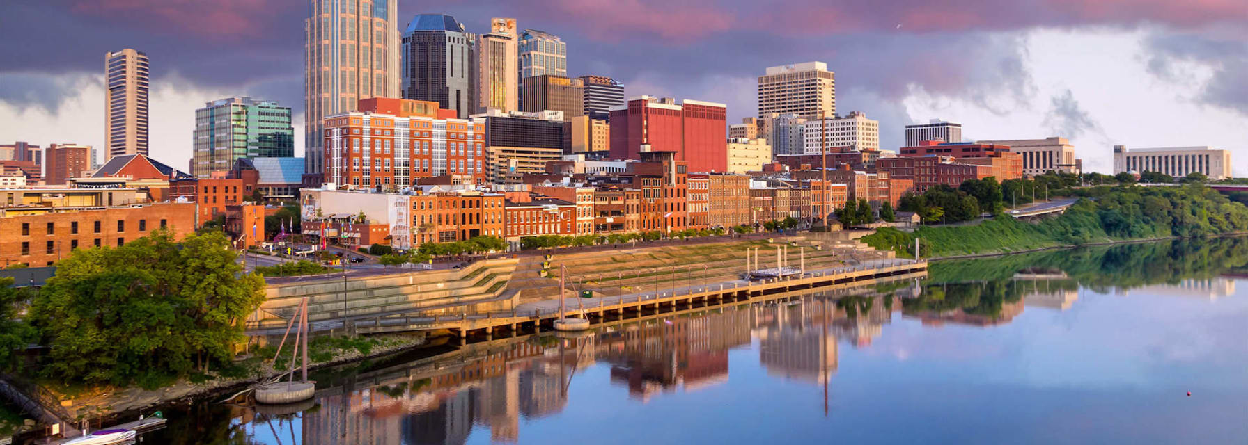 Nashville TN skyline and river