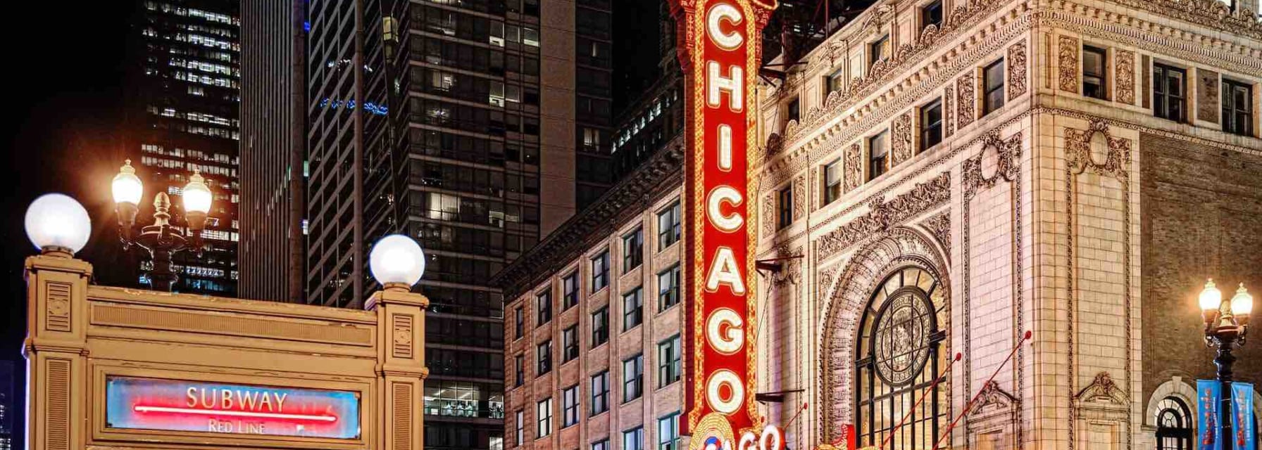 the chicago theater at night