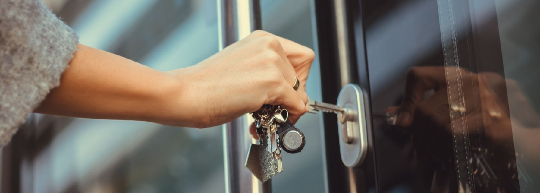 breaking a lease locking a door when moving out