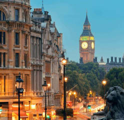 london Trafalgar Square at twilight