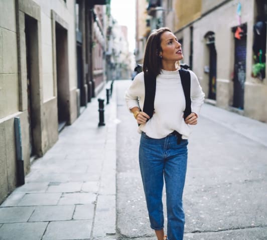 Female solo traveler in city