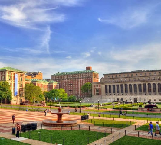 blueprint blueground Columbia Off Campus Housing Off Campus Housing NYU apartments near NYU campus with water fountain in middle of courtyard