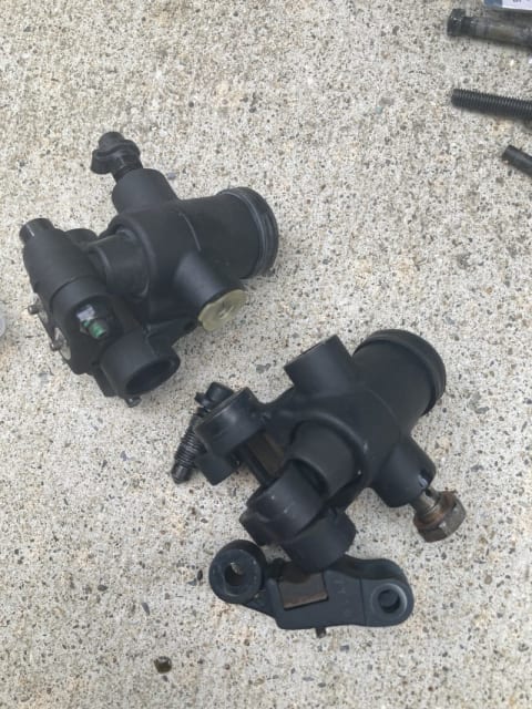 新旧アブソーバー