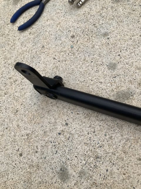 エンジン側汎用ステーの取り付け方