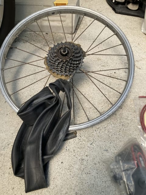 ボロボロのホイール