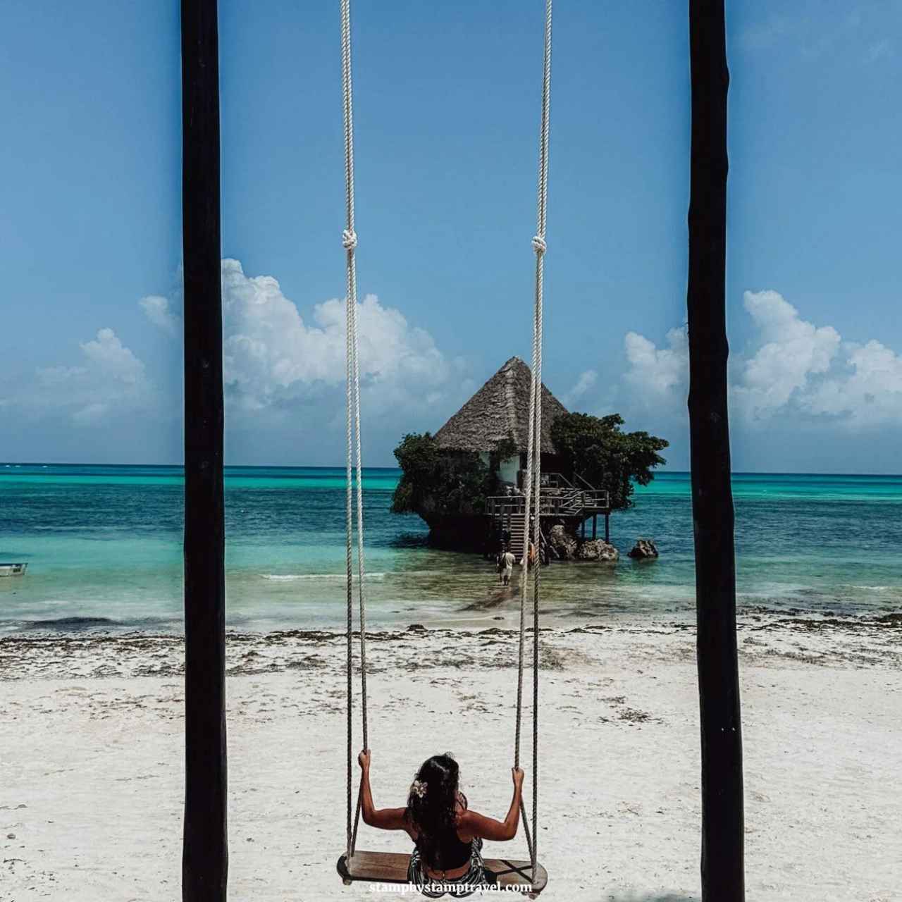 Descubre la Magia de Zanzíbar: Aventura, Cultura y Relax image