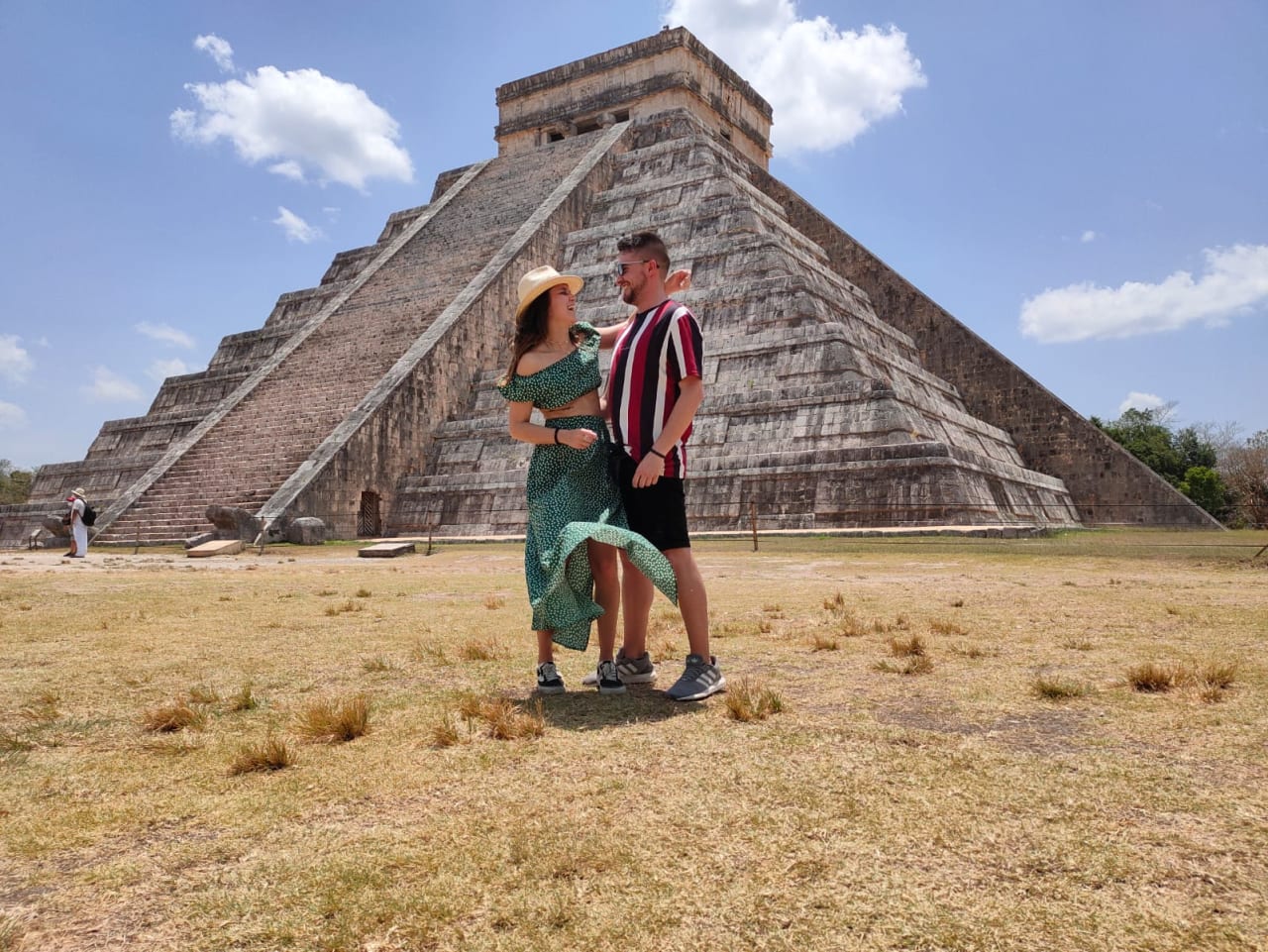Entre Ruinas y Playas: La Ruta Mágica de la Riviera Maya hero image
