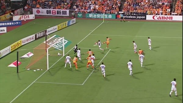 カヌが競ってこぼれた球を二見が流し込んだ。