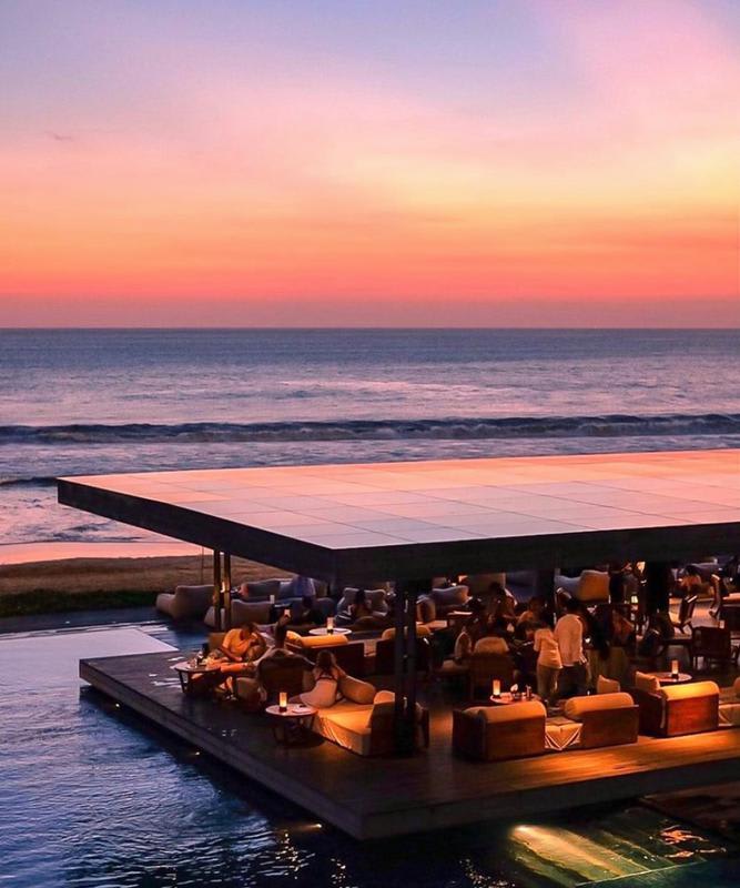 Beach Bar - Alila Seminyak - Photo by @danidovan