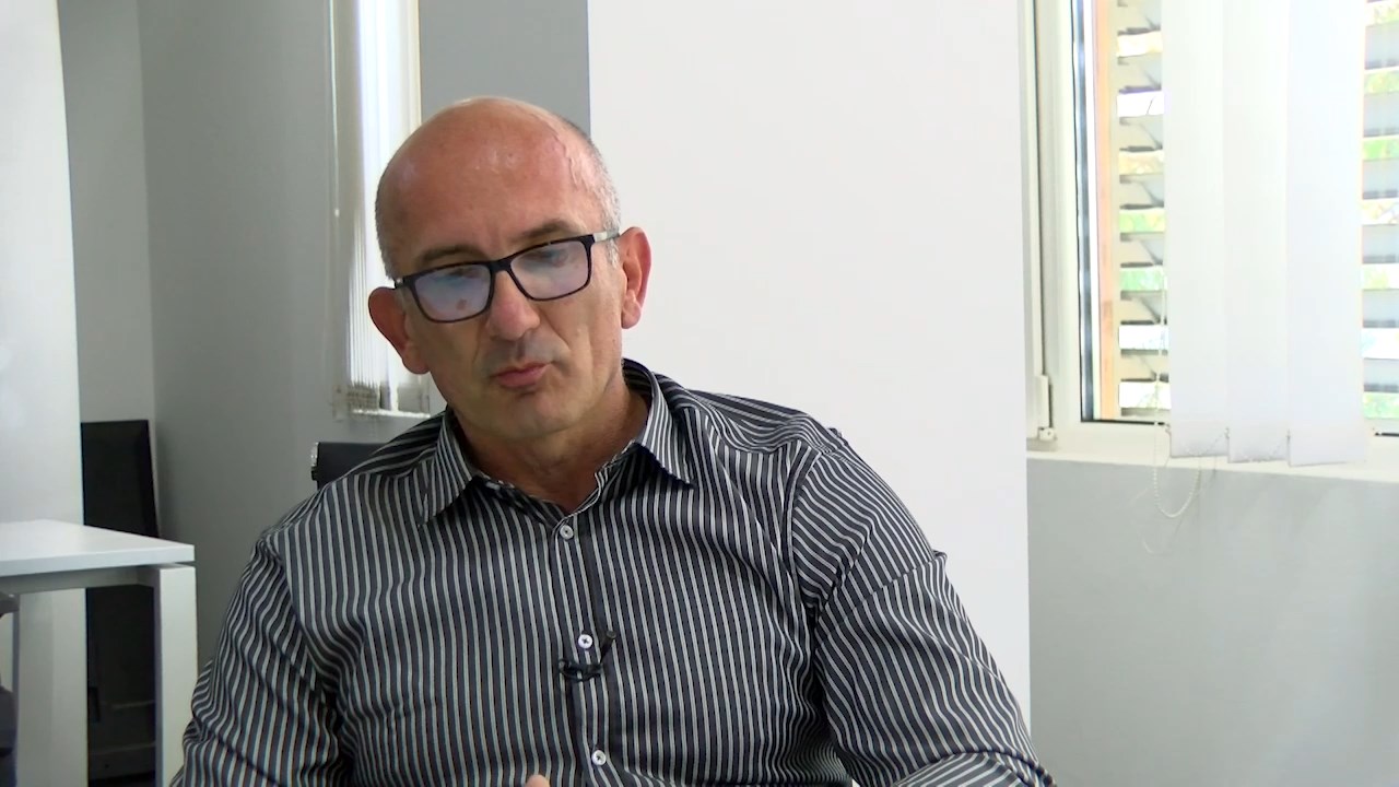 24 интервју со Дејан Димовски