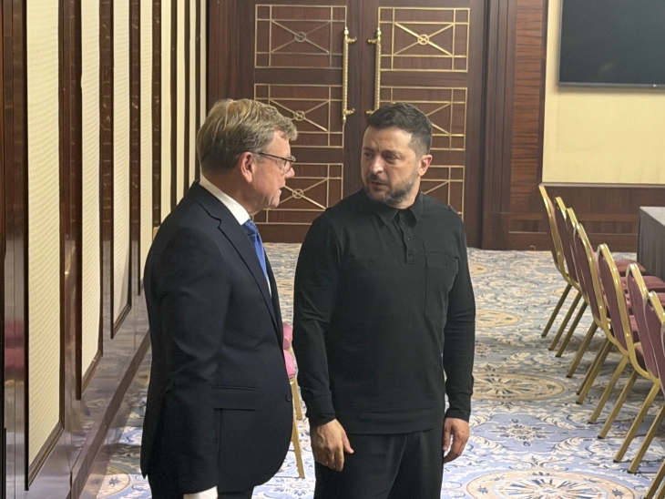 Руски напади во близина на Киев за време на посетата на Вадефул
