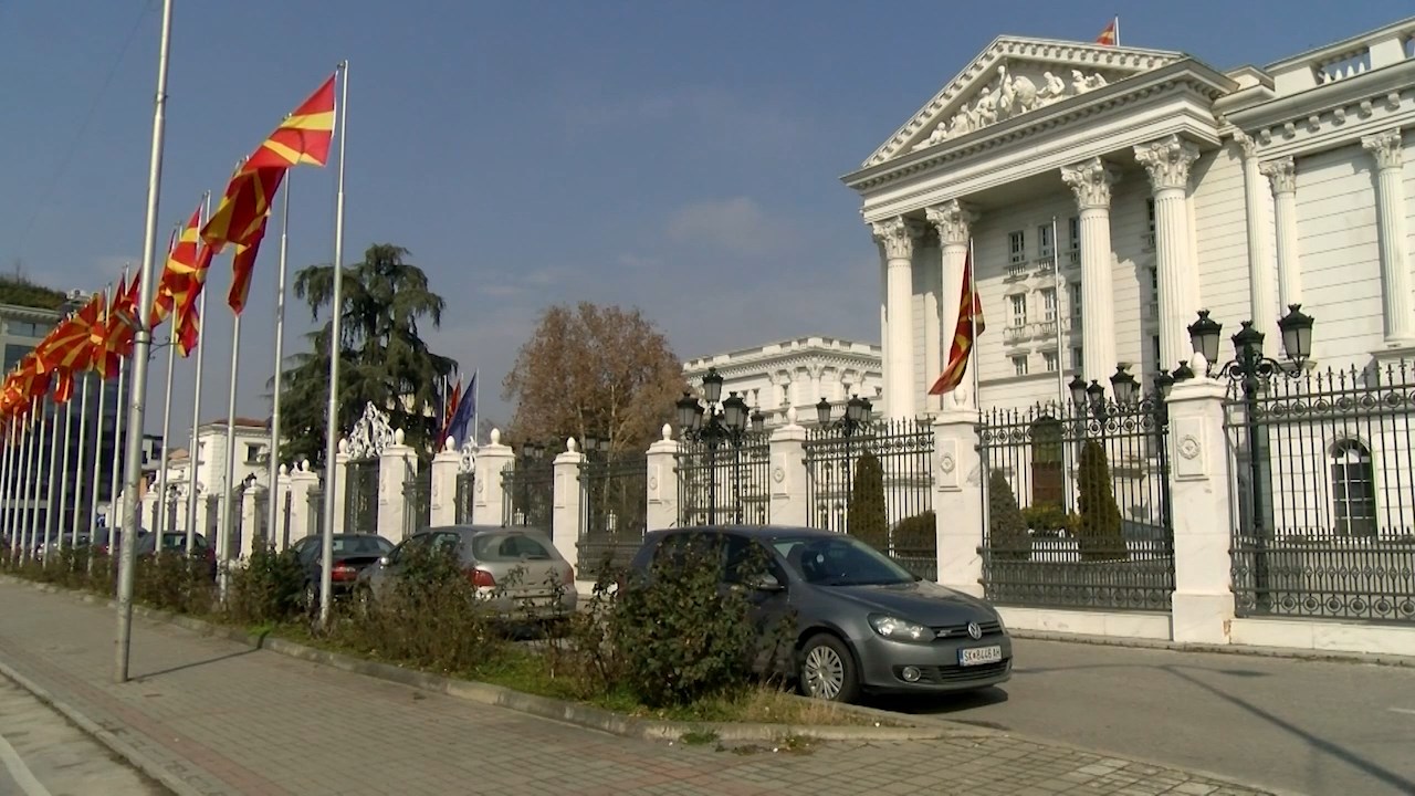 За една година двајца уапсени од кабинетот на Јанушев, листата со афери расте