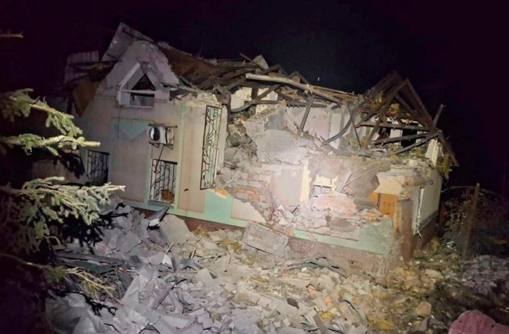 Најмалку седум лица повредени во руски напади врз Криви Рог и Изјум