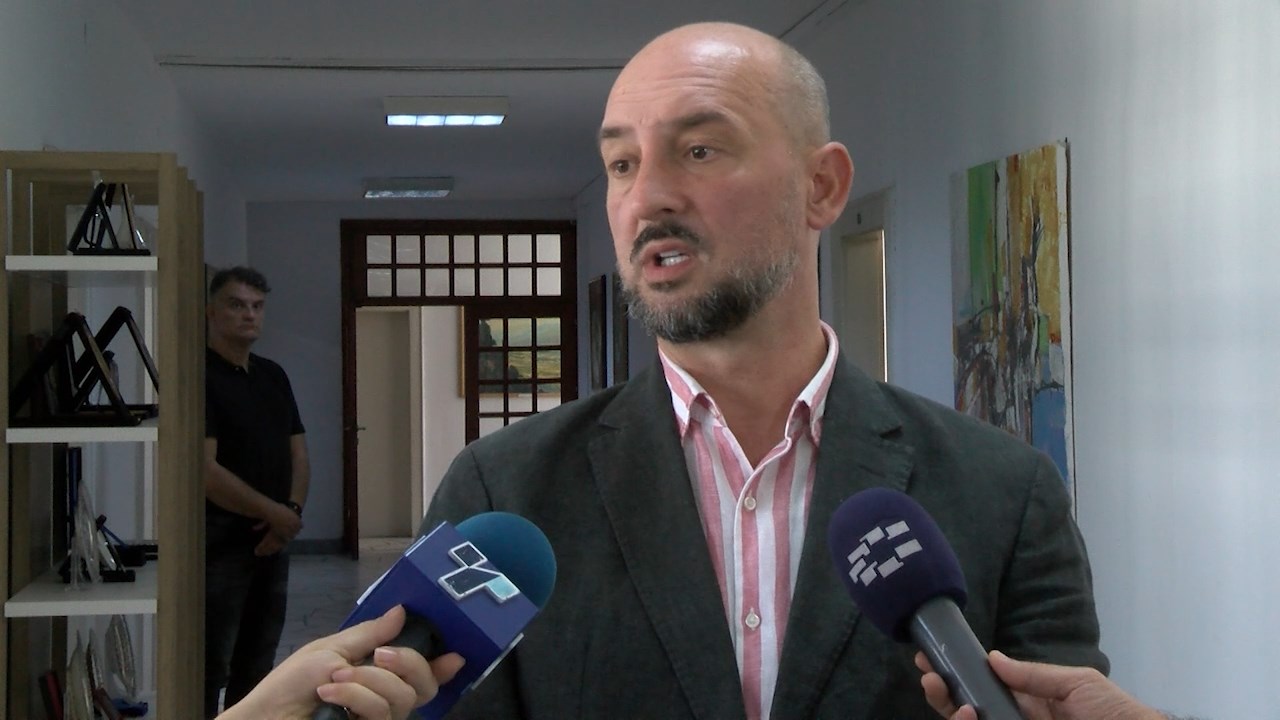 Семејствата на загинатите во кочанската дискотека „Пулс“ на марш во Кочани