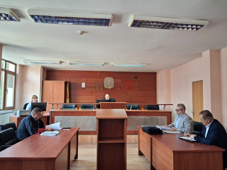 Пет илјади евра казна за Мерко за незаконско поставување спомен обележје на влезот на општинската зграда
