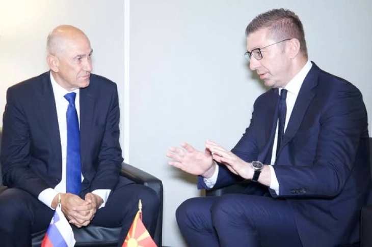 Во Њујорк средба Мицкоски - Јанша: Пријателството да го преточиме во уште посилна економска соработка, европската интеграција да се темели на заслуги