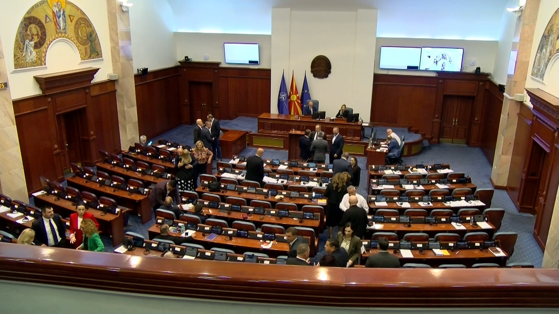 Пратенички прашања – албанската опозиција го обвини МВР дека не се справува најдобро со меѓуетничкиот соживот