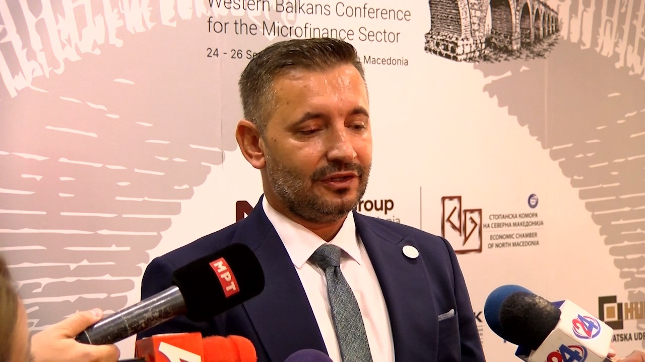 Кредитирањето се менува во корист на клиентите и економијата