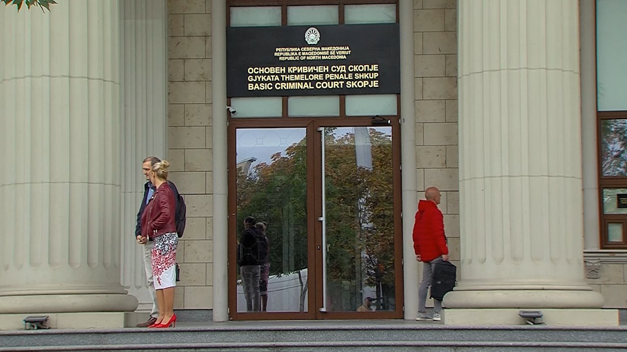 Одземање на пасош и оддалечување од работно место – мерки на претпазливост за осомничениот виш јавен обвинител