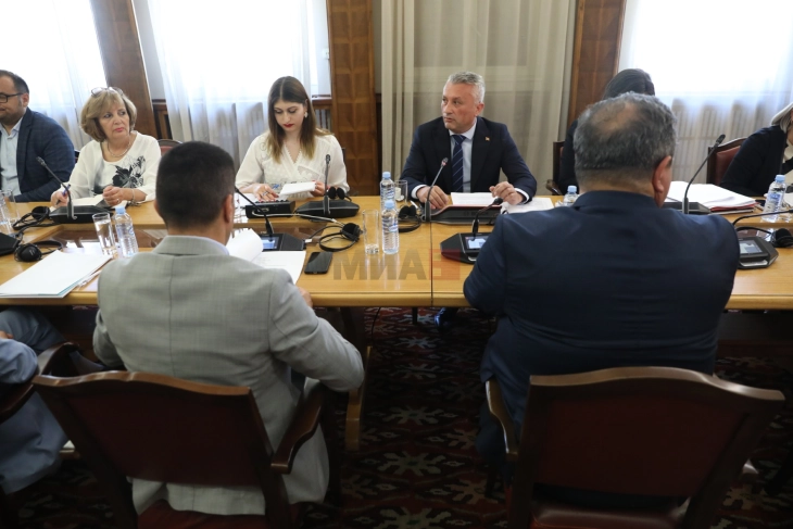 Комисијата за избори и именувања ќе ги интервјуира тројцата кандидати за член на Судскиот совет