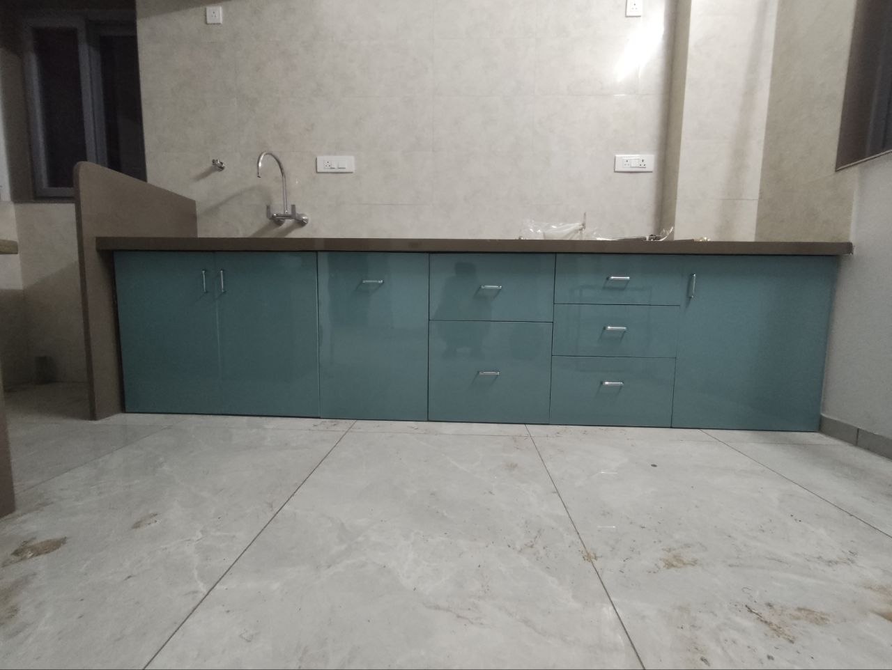 Bespoke llevur0jw4d5yiragvmd by Sharma Furniture