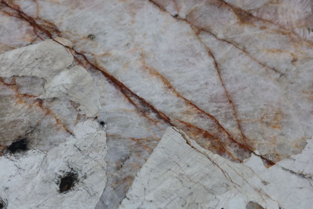 Snow Mountain Silver Fox Marble — Image 4