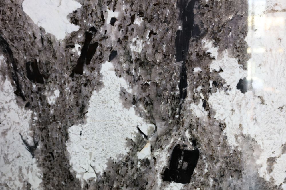 Pandora White — Image 1