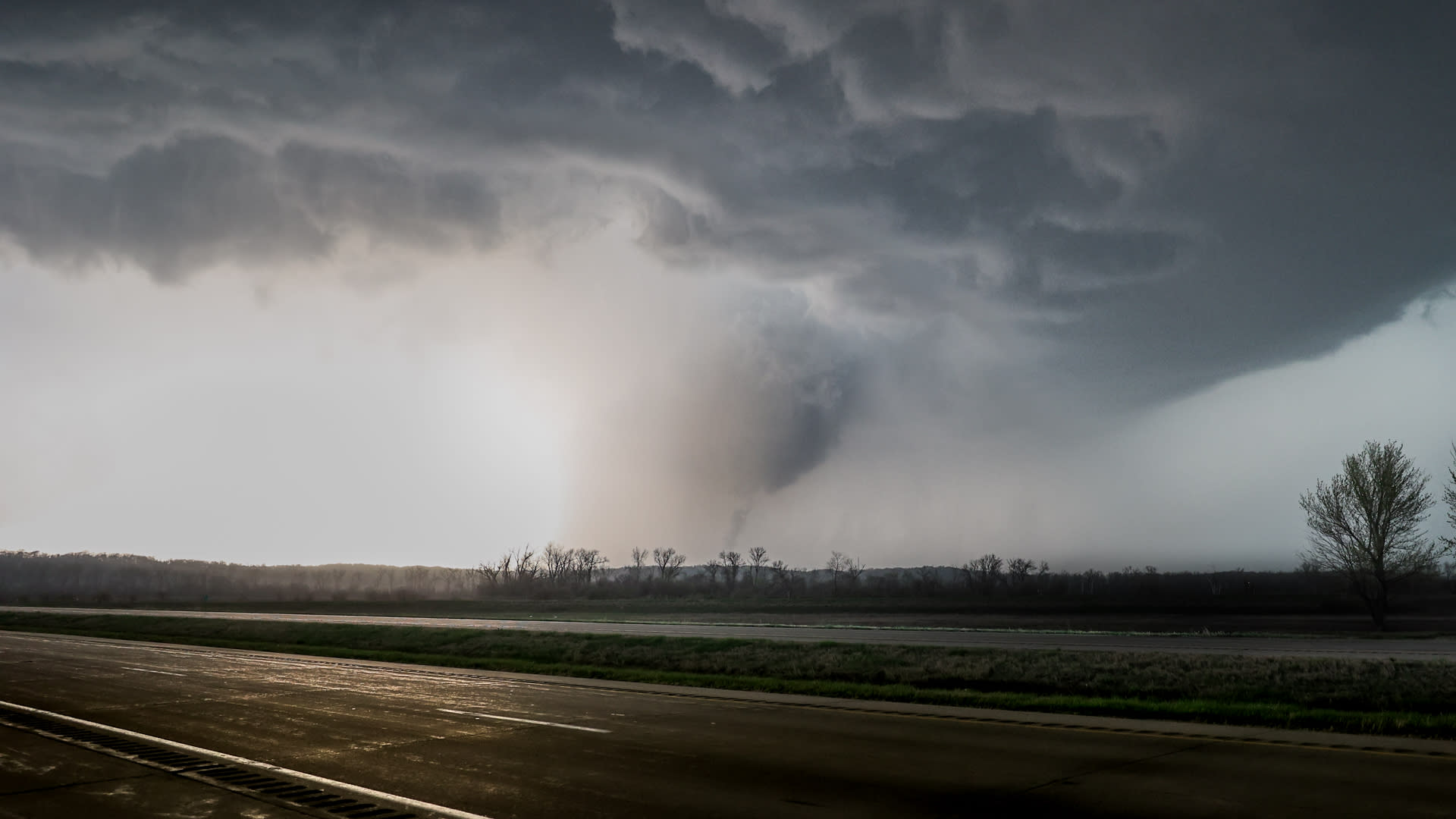 Image 14. Omaha, NE 4/17/2025 - Tornado with broader condensation funnel