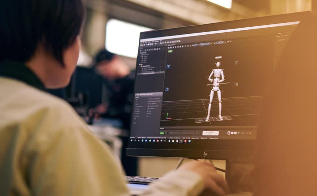 A worker from Mazda’s Tool and Die Production Department working on a new training programme that analyses and evaluates the core skills