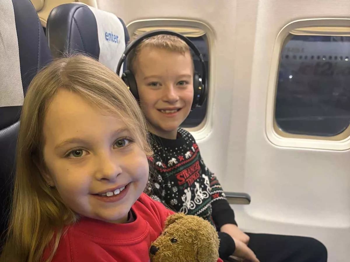 Lapland Santa flight from Glasgow cancelled after aircraft window strike