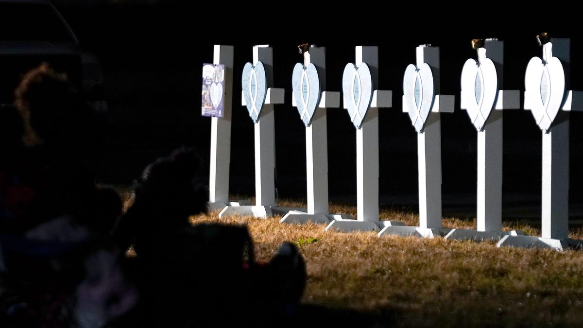 Fatalities climb to 15 in UPS Flight 2976 crash as MD-11 grounding continues