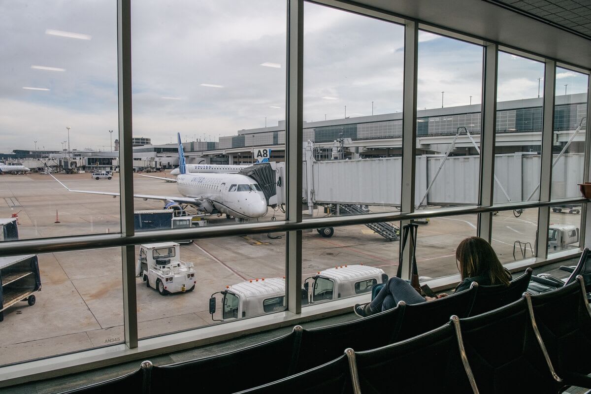 United Pulls $248 Million Junk Muni Deals for Houston Airport