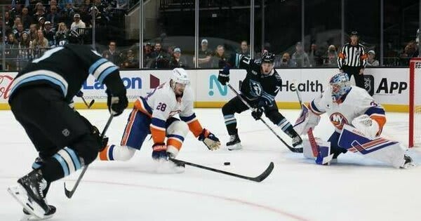 Rookie Matthew Schaefer notches OT game-winner as Isles edge Mammoth
