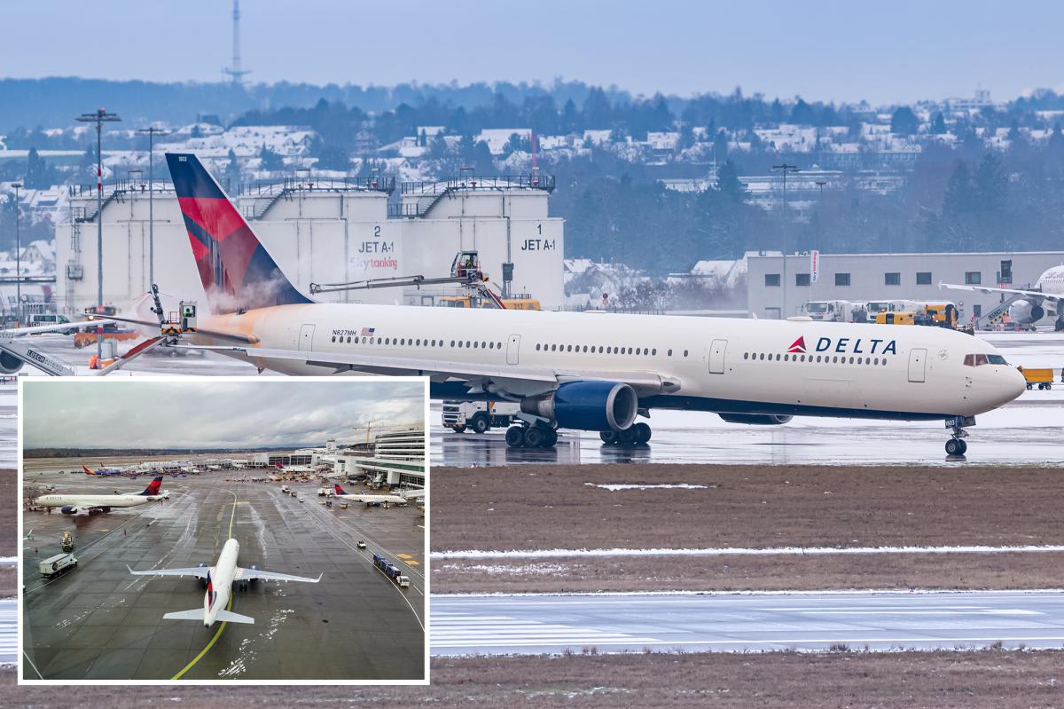 Delta Air Lines Aircraft Skids Off Icy Runway at Des Moines Airport Amid Storm